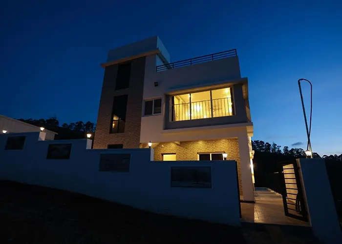 Family Hotel: Rr Holidays